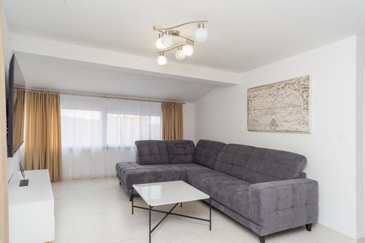 Apartmani Simi - The Sun Crikvenica Exterior foto